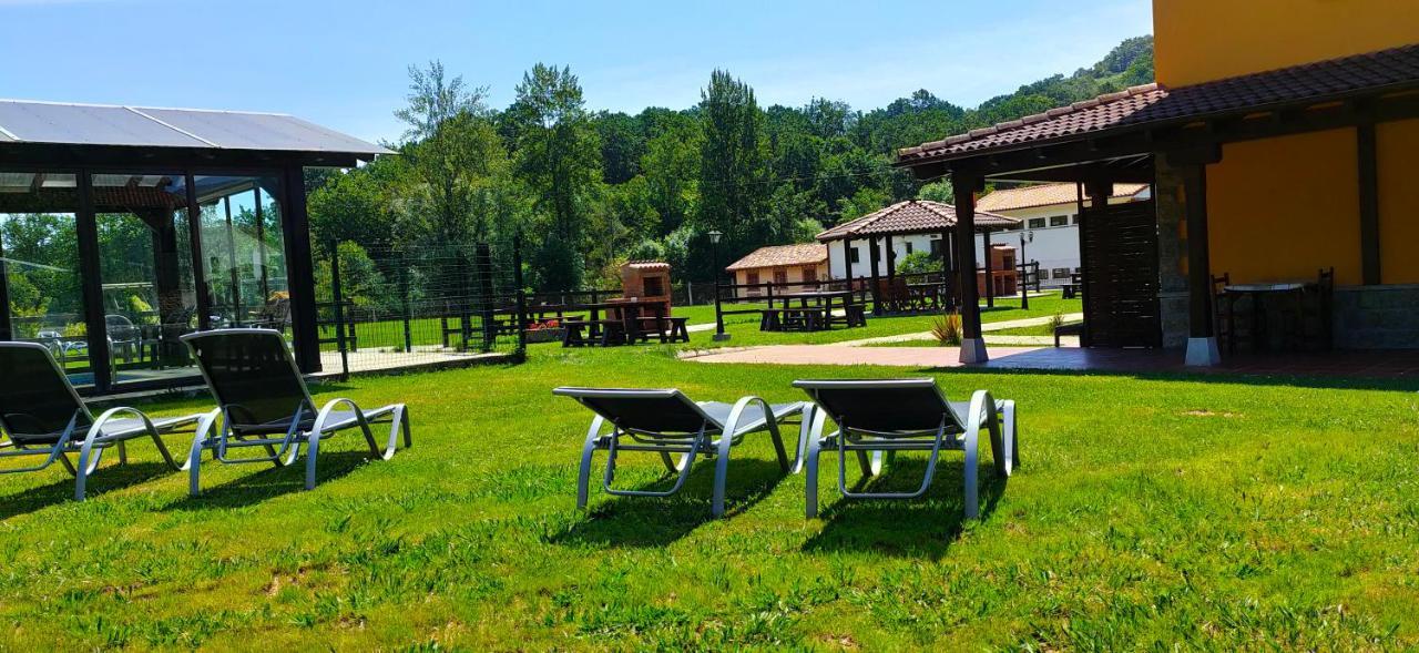 Apartamentos El Castaneu Corao Exteriér fotografie