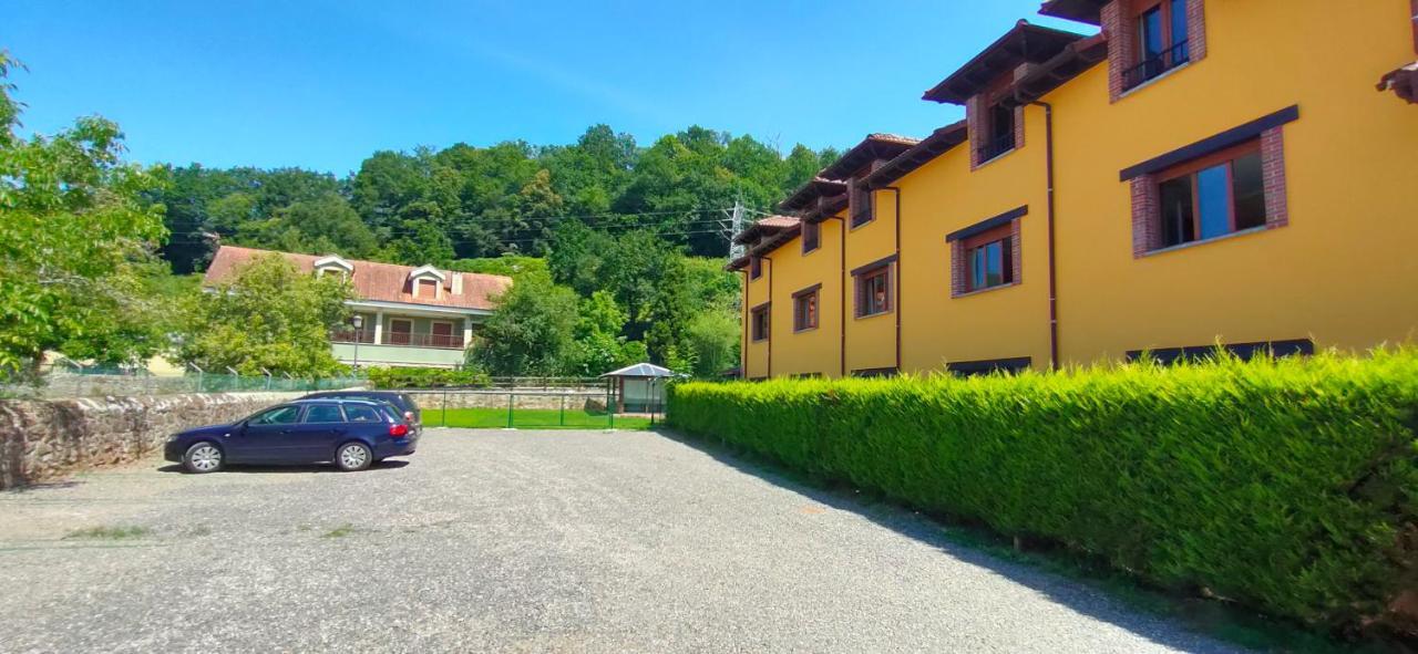 Apartamentos El Castaneu Corao Exteriér fotografie